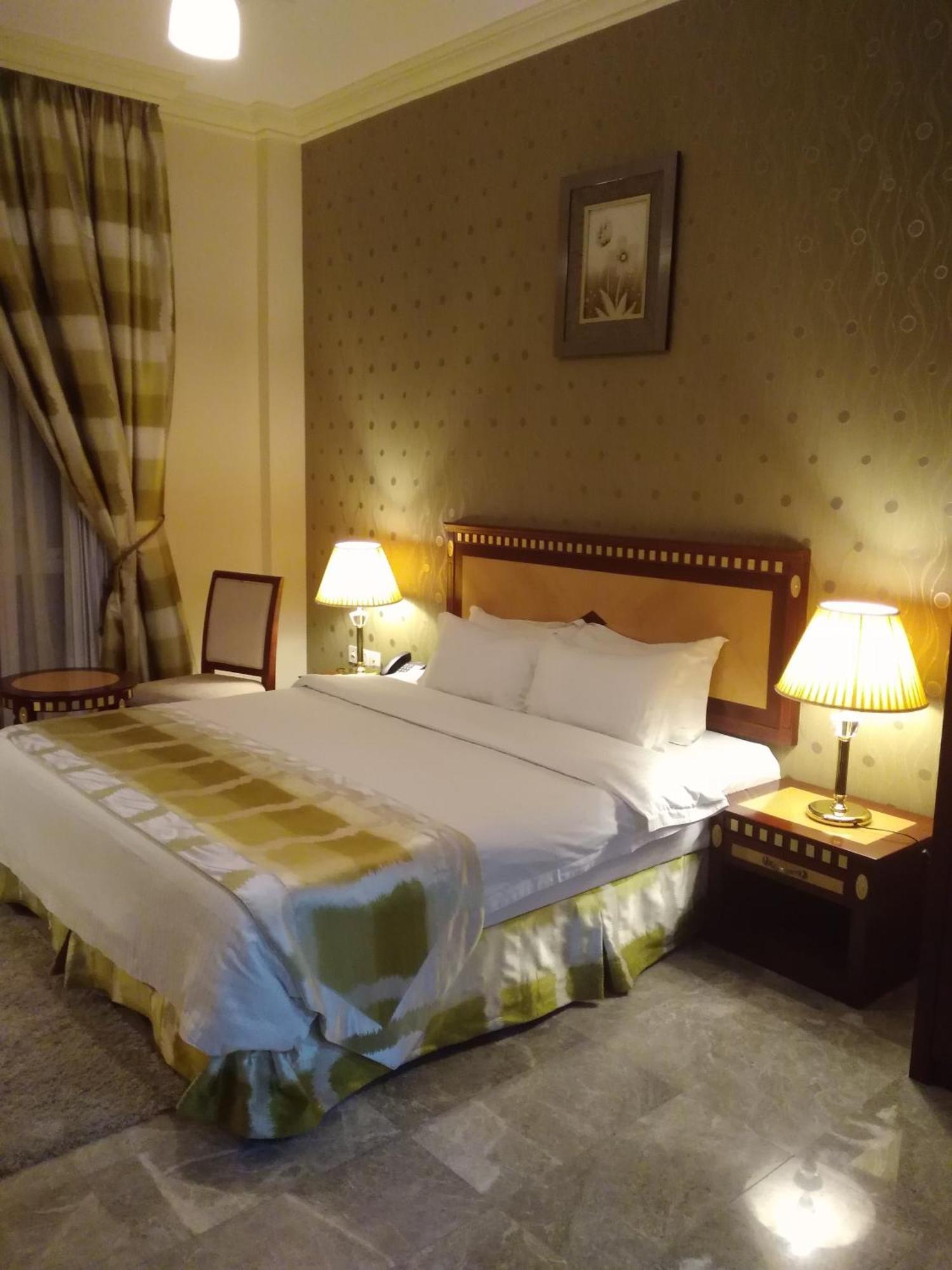 Pioneer Hotel Apartments Muscat Exteriör bild