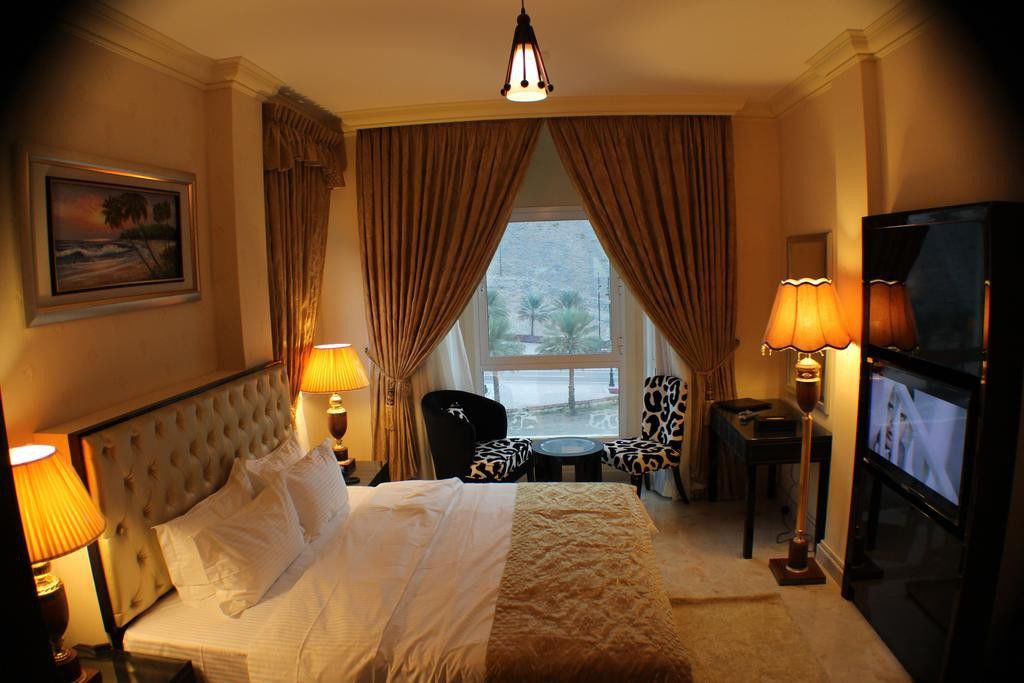 Pioneer Hotel Apartments Muscat Exteriör bild