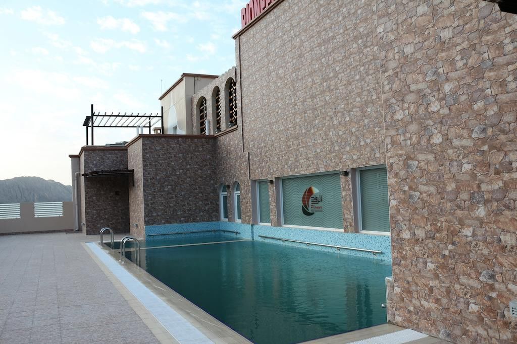 Pioneer Hotel Apartments Muscat Exteriör bild